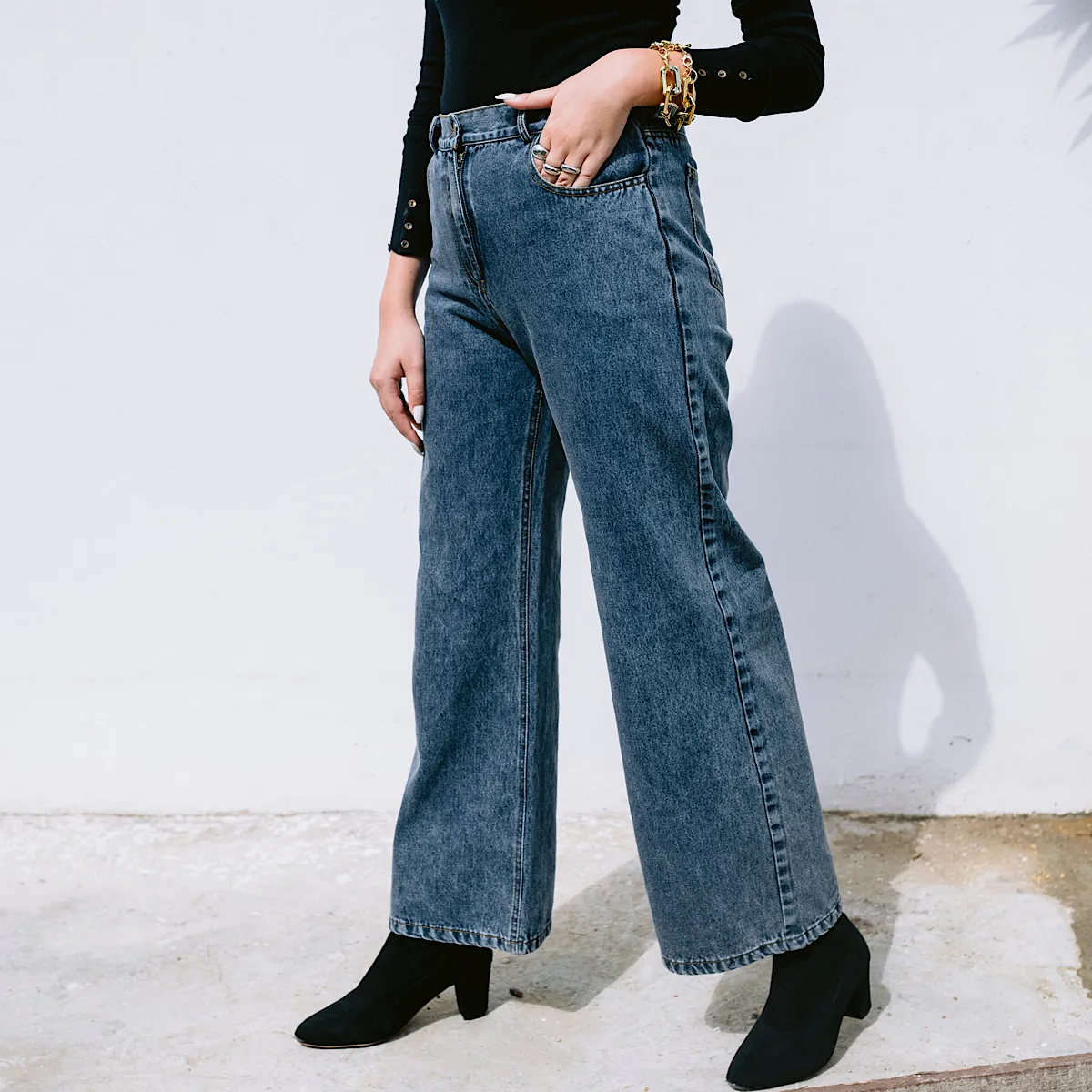 High waisted Wide ankle leg blue denim pants