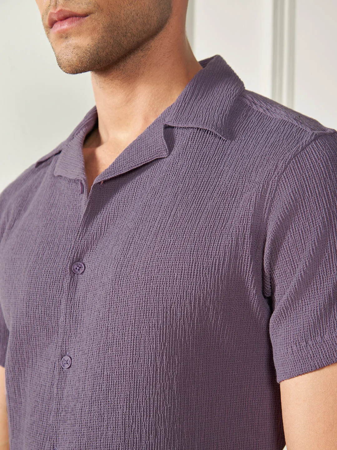 Men's Purple Textured Cuban Collar Cotton Poly Casual Shirt