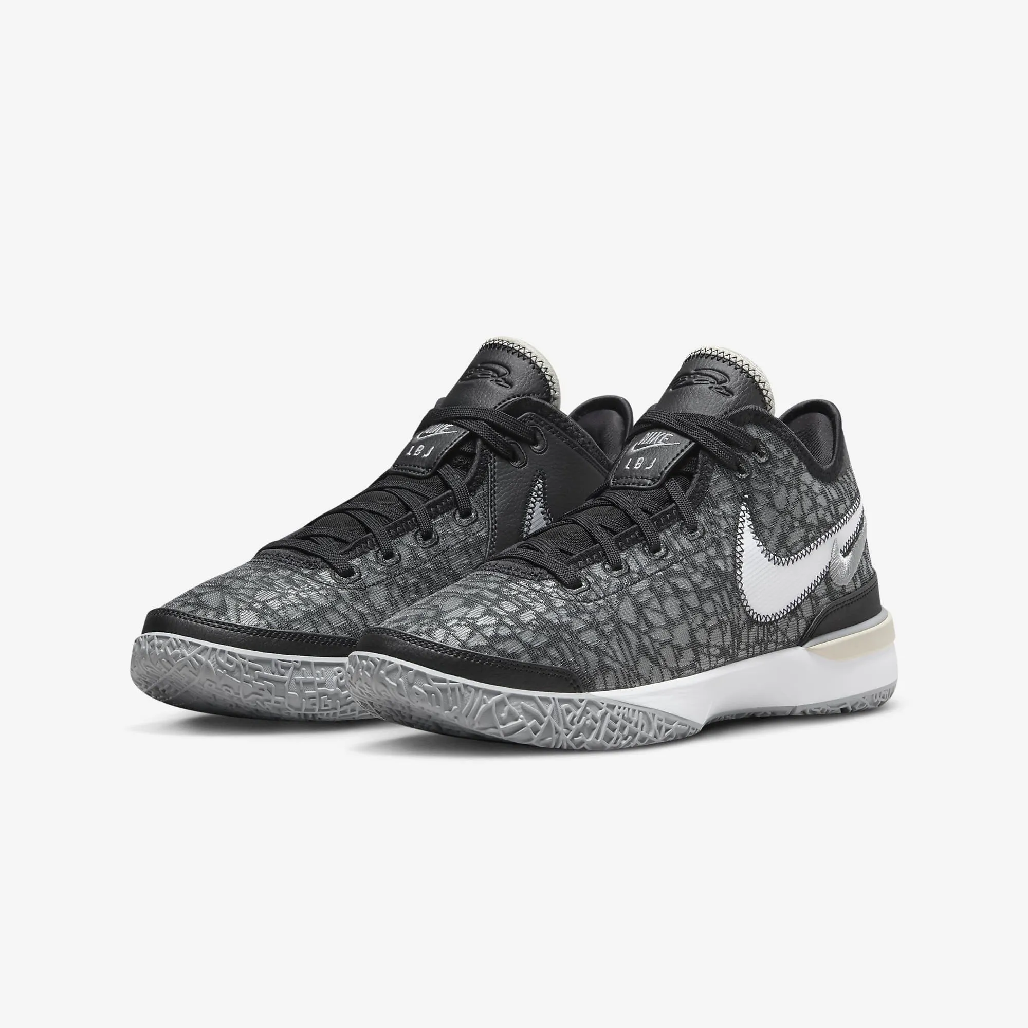 Nike | LEBRON NXXT GEN EP  { BLACK/WOLF GREY-WHITE-LIGHT BONE