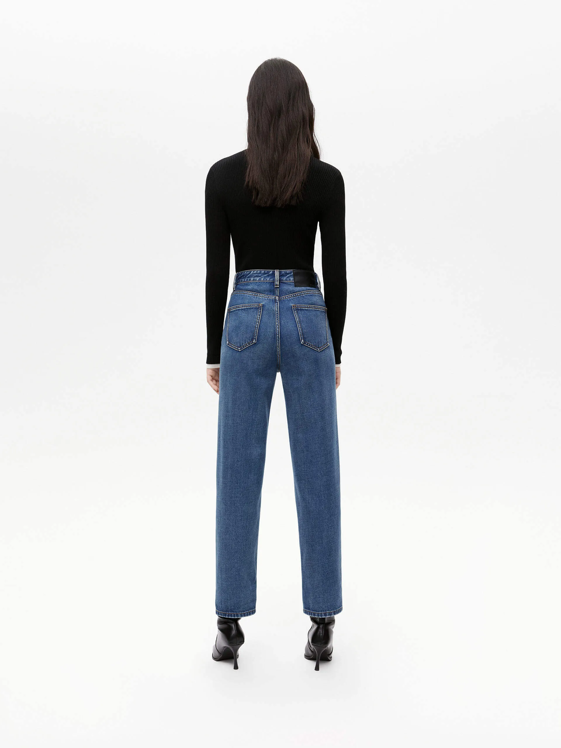 Straight Ankle Jeans